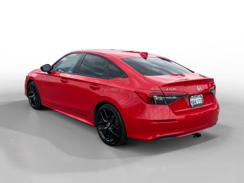 Used 2022 Honda Civic Sport image 3