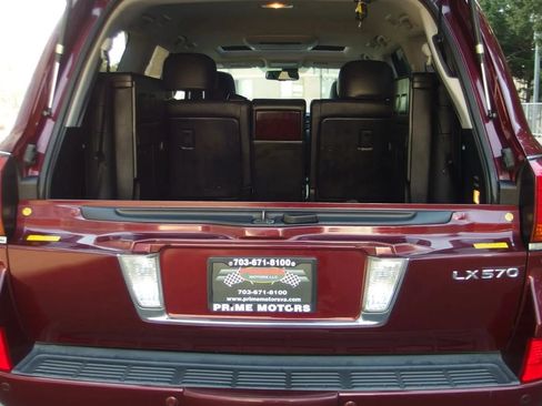 Used 2011 Lexus LX 570 4WD w/ Luxury Pkg image 11