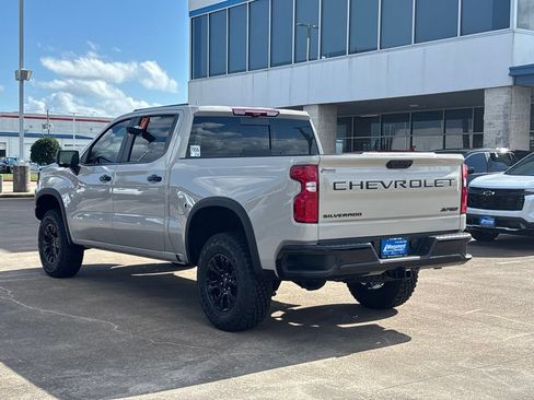 New 2026 Chevrolet Silverado 1500 ZR2 w/ LPO, Dark Essentials Package AWD/4WD image 15