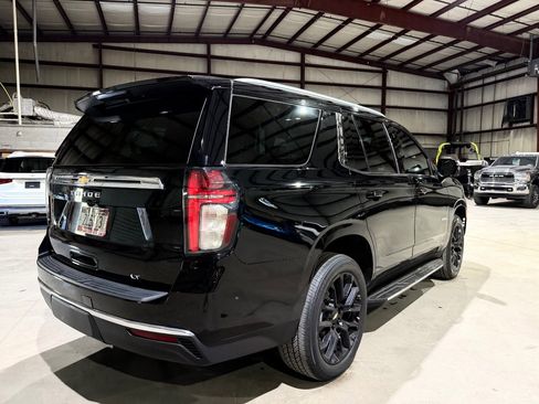 Used 2022 Chevrolet Tahoe LT w/ Luxury Package RWD image 5
