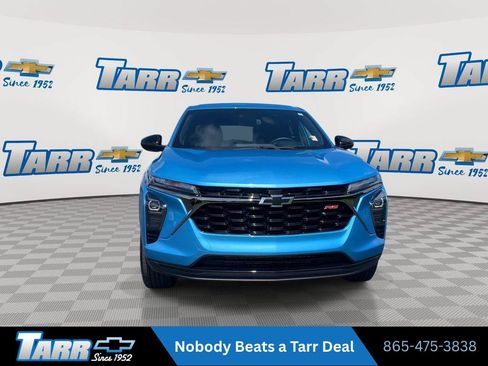 Used 2026 Chevrolet Trax RS FWD image 3