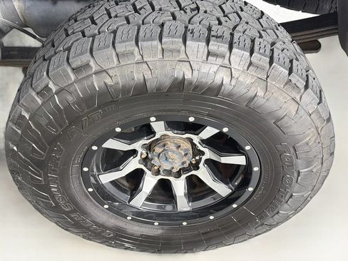 Used 2013 RAM 2500 Tradesman w/ Chrome Appearance Group AWD/4WD image 30
