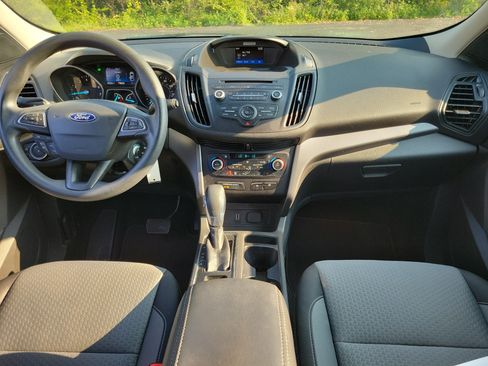 Used 2018 Ford Escape SE FWD image 9