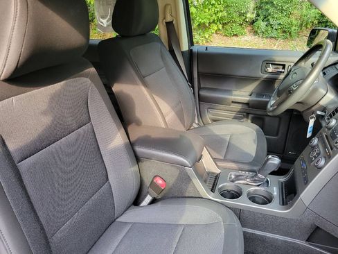 Used 2019 Ford Flex SE FWD image 10