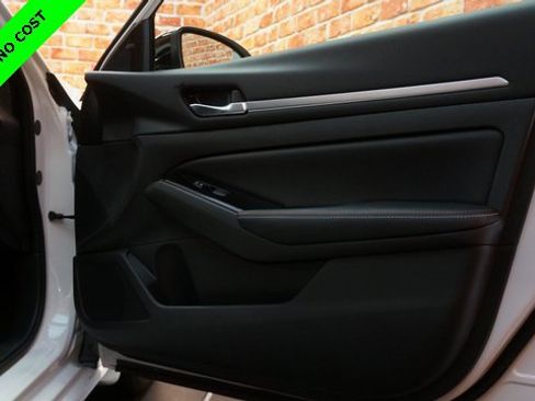 Certified 2024 Nissan Altima 2.5 SR w/ SR Premium Package image 60