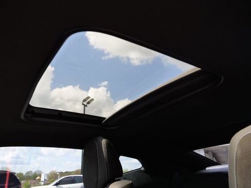 Used 2019 Chevrolet Camaro SS image 7