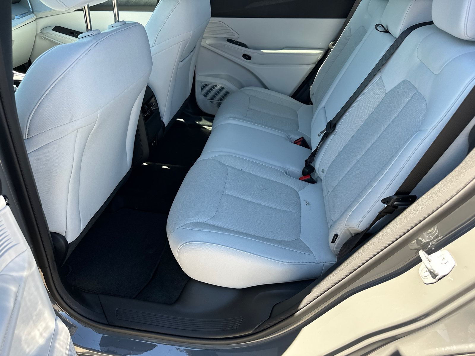 New 2026 Jeep Cherokee Laredo AWD/4WD image 21