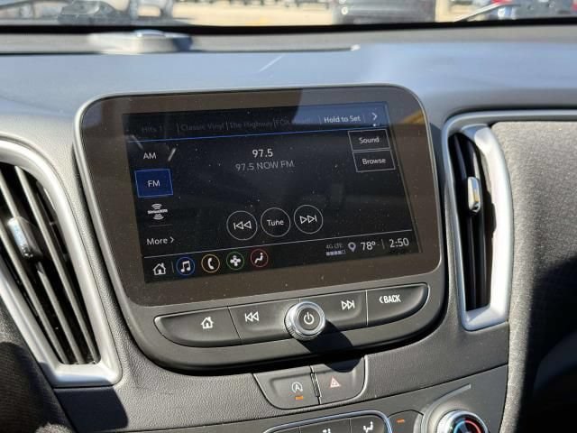 Used 2025 Chevrolet Malibu LT FWD image 22