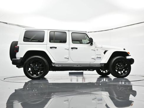 Used 2024 Jeep Wrangler Unlimited Sahara w/ Safety Group image 42