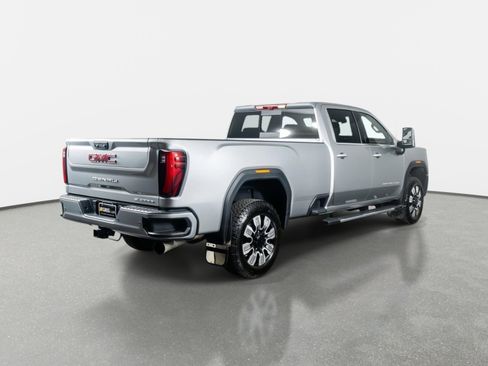 Used 2025 GMC Sierra 3500 Denali w/ Denali Reserve Package AWD/4WD image 10