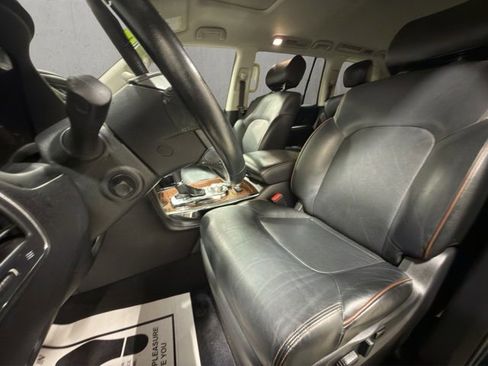 Used 2019 Nissan Armada SL w/ Premium Package image 10