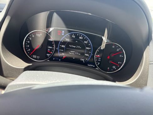 Used 2023 GMC Terrain Denali w/ Denali Premium Package AWD/4WD image 4
