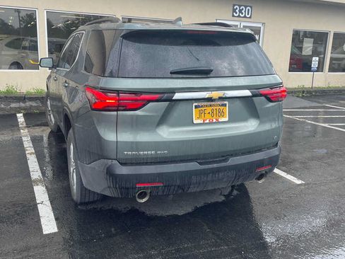 Used 2023 Chevrolet Traverse LT AWD/4WD image 1