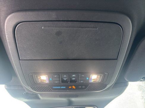 Used 2025 Ford Explorer Platinum w/ Ultimate Package image 16