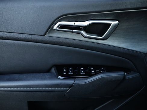 Used 2024 Kia Sportage X-Line w/ X-Line Premium Package image 13