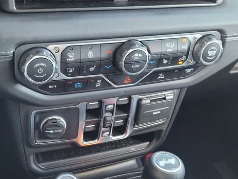 Certified 2025 Jeep Wrangler Sahara 4xe image 11