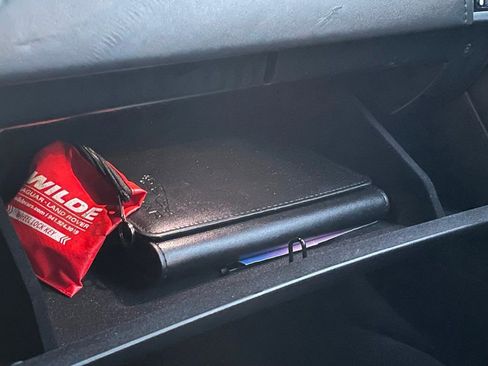 Used 2020 Jaguar F-TYPE Coupe image 33