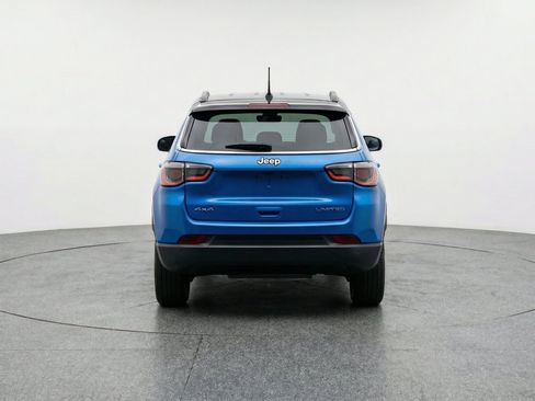 Used 2025 Jeep Compass Limited AWD/4WD image 7