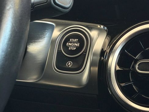 Used 2020 Mercedes-Benz GLB 250 image 33