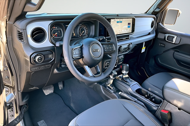 New 2026 Jeep Gladiator Sport AWD/4WD image 7