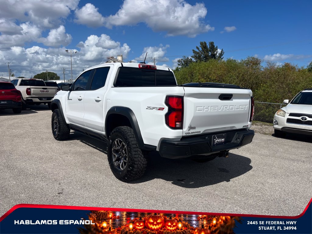 Used 2025 Chevrolet Colorado ZR2 w/ Technology Package AWD/4WD image 7