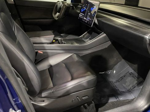 Used 2020 Tesla Model Y Long Range image 6