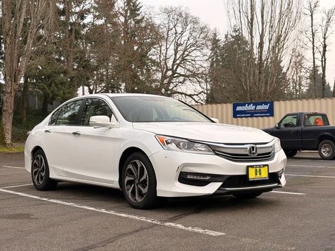 Used 2017 Honda Accord EX-L image 7