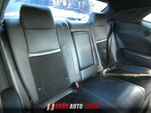 Used 2014 Dodge Challenger R/T RWD image 34