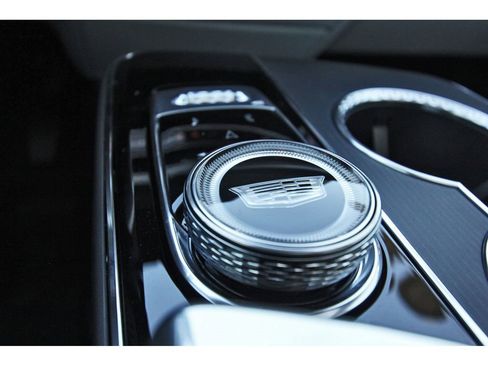 New 2026 Cadillac Lyriq Luxury image 19