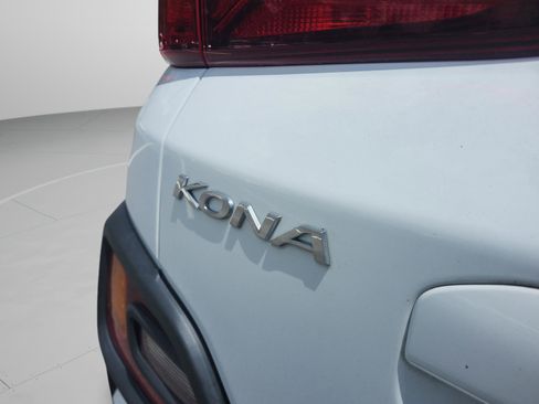 Used 2018 Hyundai Kona SE AWD/4WD image 29