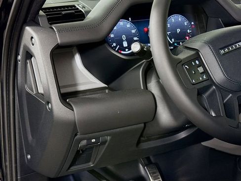 New 2026 Land Rover Defender 90 V8 AWD/4WD image 10
