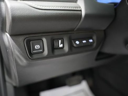 Used 2020 GMC Acadia SLT w/ Driver Alert Package II image 14