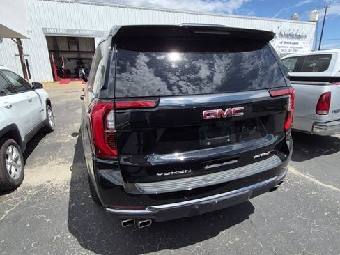 Used 2025 GMC Yukon AT4 w/ Premium Trailering Package AWD/4WD image 8