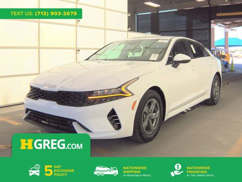 Used 2024 Kia K5 LXS FWD image 1