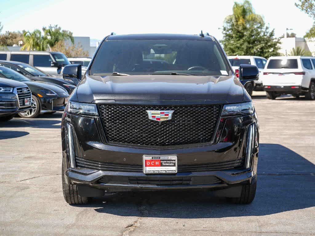 Used 2024 Cadillac Escalade ESV Sport AWD/4WD image 2