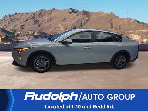 Used 2025 Kia K4 FWD image 2