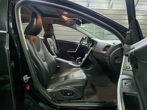Used 2017 Volvo S60 T5 Inscription w/ Climate Package AWD/4WD image 15