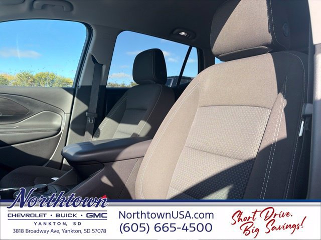 Used 2023 GMC Terrain SLE w/ Driver Convenience Package AWD/4WD image 16