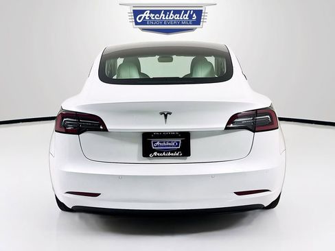 Used 2022 Tesla Model 3 image 5