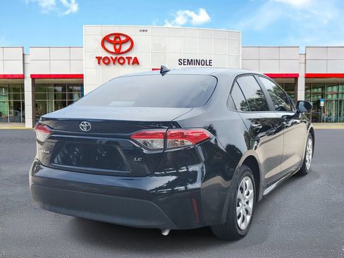 Used 2024 Toyota Corolla LE FWD image 3