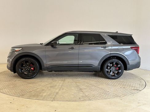 Used 2021 Ford Explorer ST w/ Equipment Group 401A AWD/4WD image 2