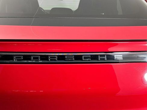 Used 2022 Porsche Cayenne Coupe image 35