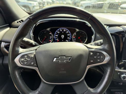 Used 2023 Chevrolet Traverse Premier w/ Redline Edition AWD/4WD image 25