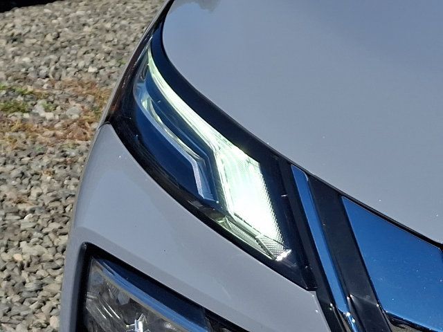 Used 2023 Nissan Rogue Platinum w/ Platinum Premium Package AWD/4WD image 29