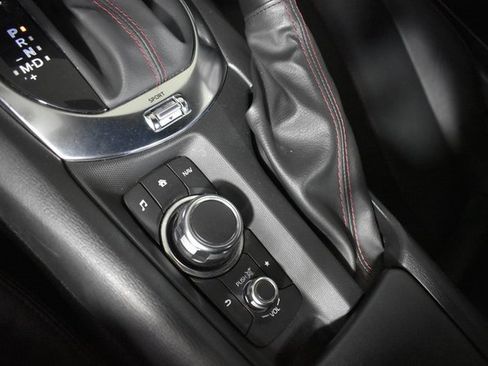 Used 2019 MAZDA MX-5 Miata RF Grand Touring image 22