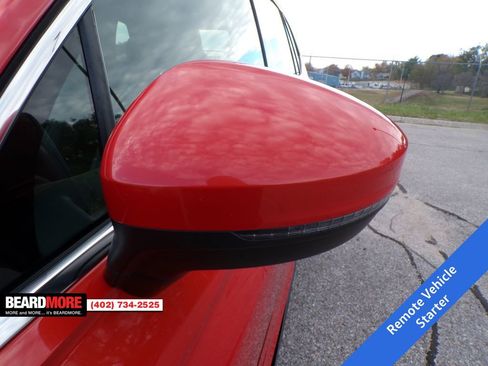 Used 2019 Volkswagen Tiguan SE image 12