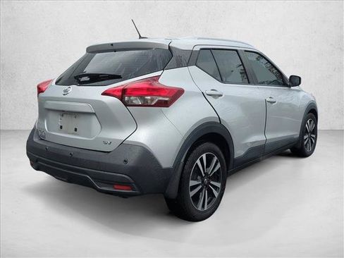 Used 2020 Nissan Kicks SV FWD image 5