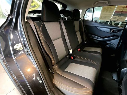 Used 2019 Subaru Crosstrek 2.0i Premium image 19