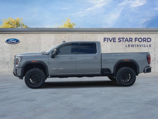 Used 2025 GMC Sierra 2500 AT4 w/ AT4 Premium Plus Package AWD/4WD image 5