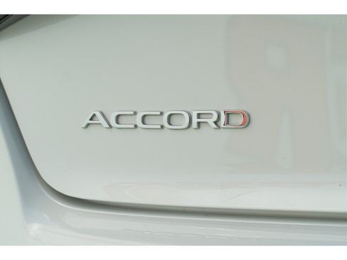 Used 2025 Honda Accord SE image 7